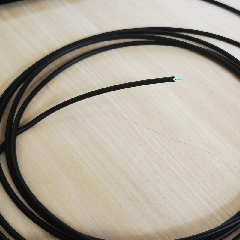 México / América del Norte 3.0mm TPU 800N YOFC Fibra óptica GJYFJU-1B6b3 Material de chaqueta de hilo de aramida para interiores y exteriores