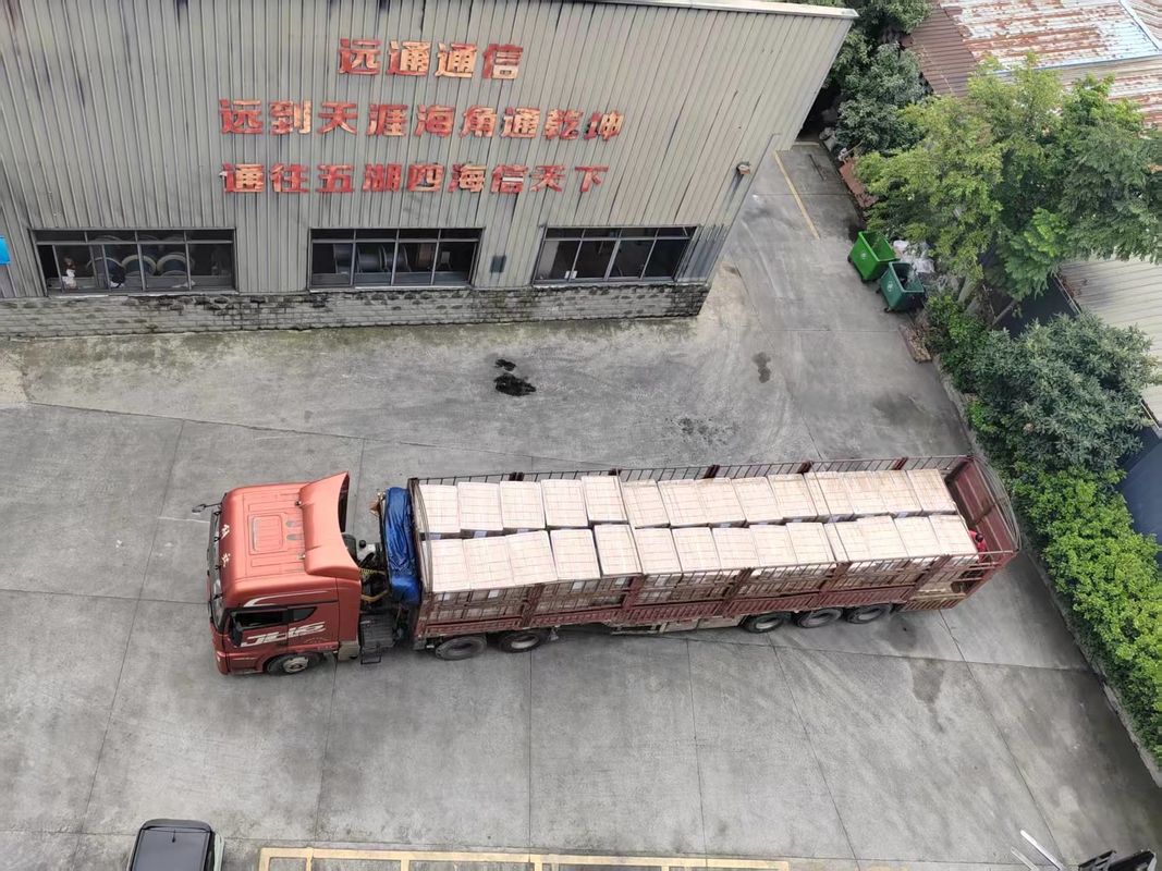 Introducción de cable óptico en forma de mariposa