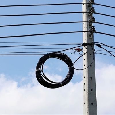Cables ópticos FTTH de cable negro, de 4 núcleos, utilizados para la construcción de comunicaciones